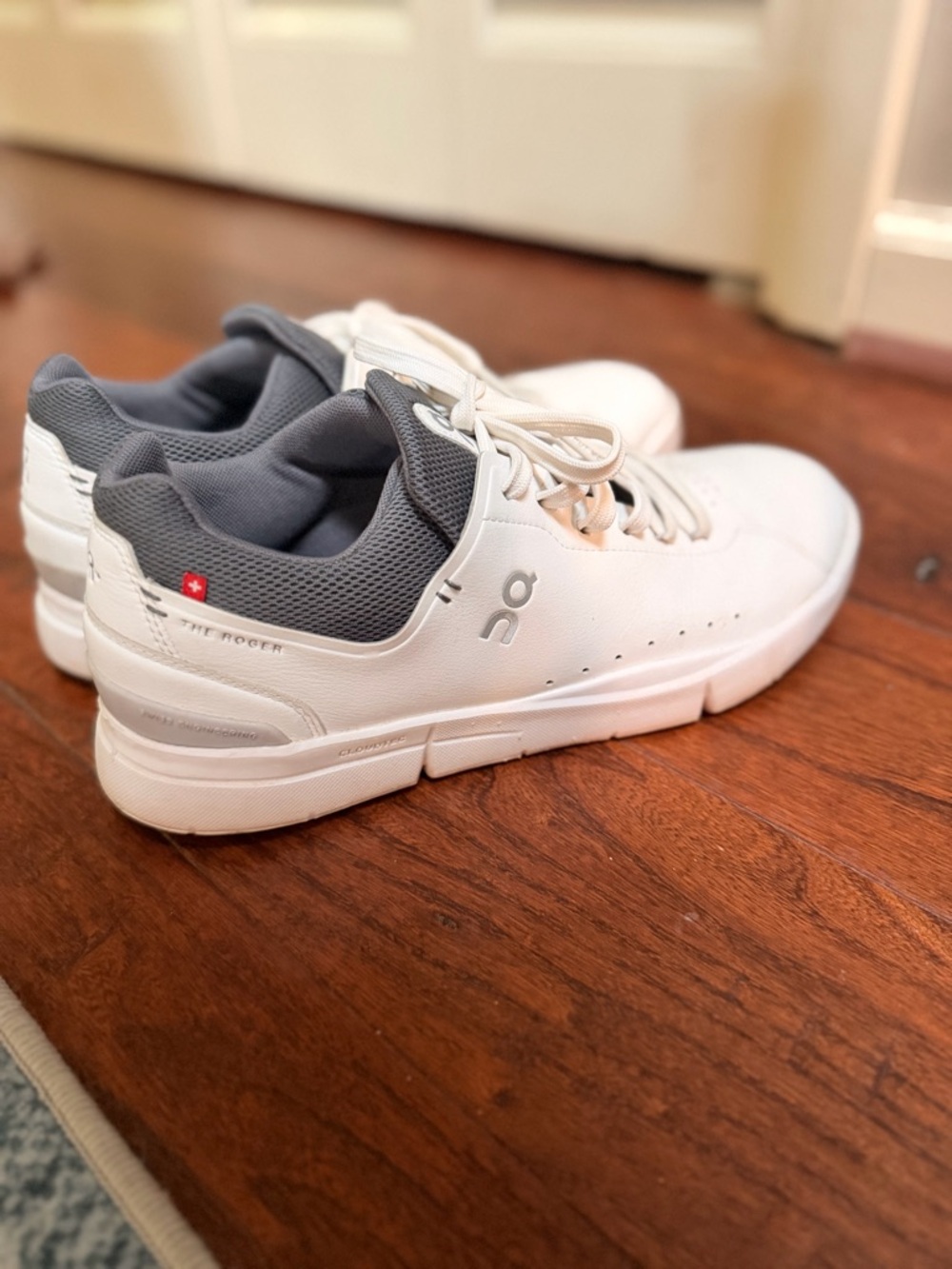 On Running Men's White and Gray Low-Top Sneakers